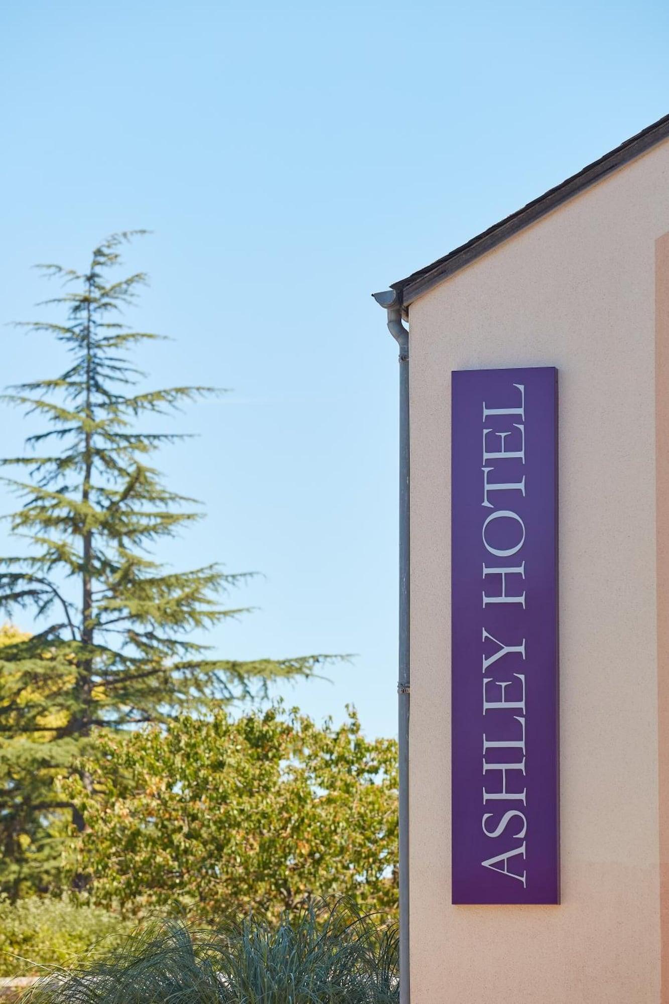 Ashley Hotel Le Mans Sud Ruaudin Exterior foto